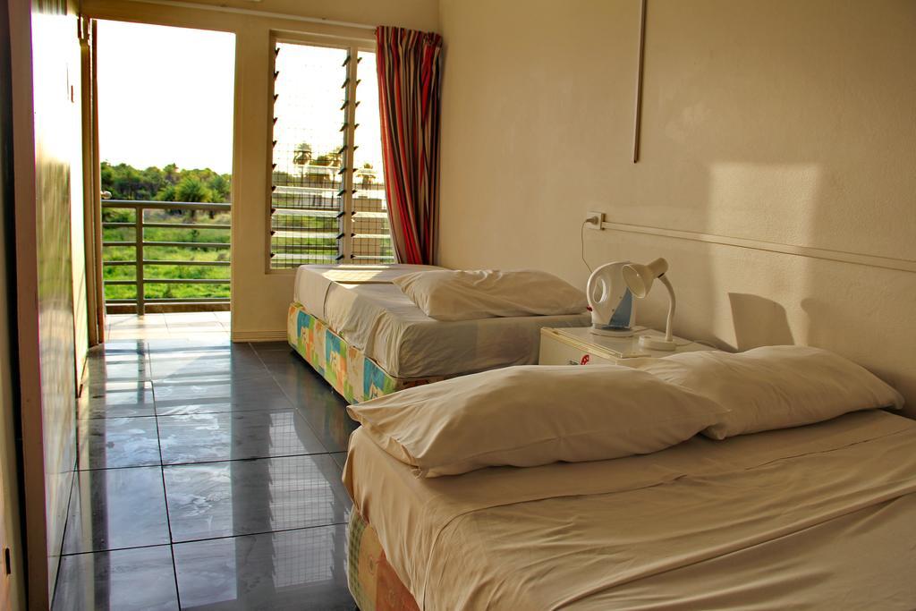 Tropic Of Capricorn Hotel Nadi Exterior photo