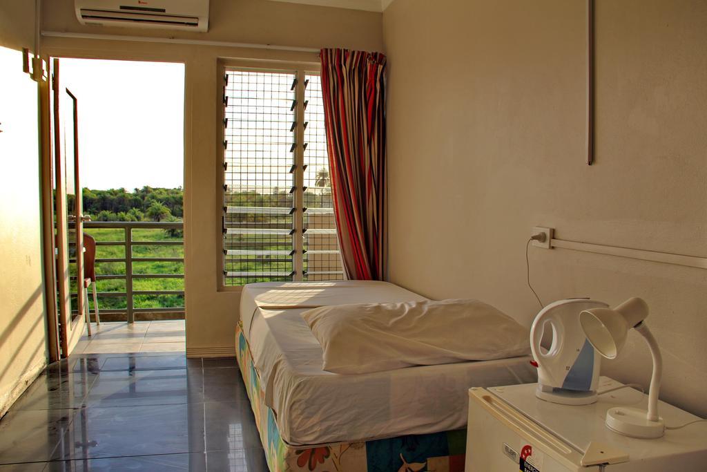 Tropic Of Capricorn Hotel Nadi Exterior photo
